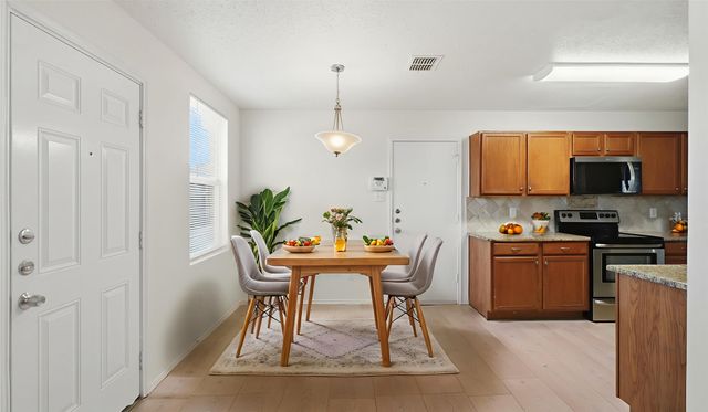 3124 Prairie Aster, Lancaster, TX 75134