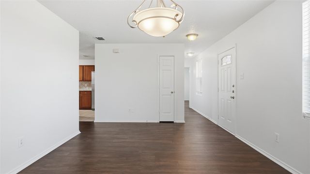 3124 Prairie Aster, Lancaster, TX 75134