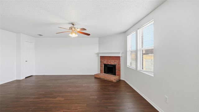 3124 Prairie Aster, Lancaster, TX 75134