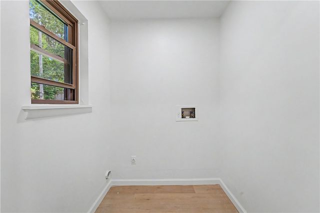 2040 N Lisa Lane, Fayetteville, AR 72703