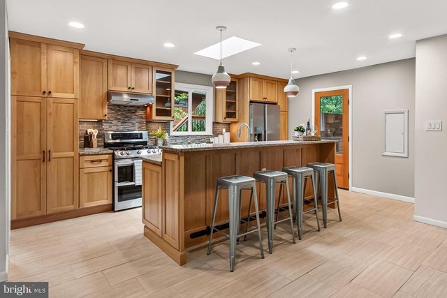 3478 MILDRED DR, Falls Church, VA 22042