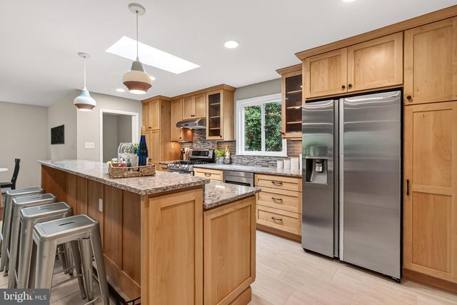 3478 MILDRED DR, Falls Church, VA 22042