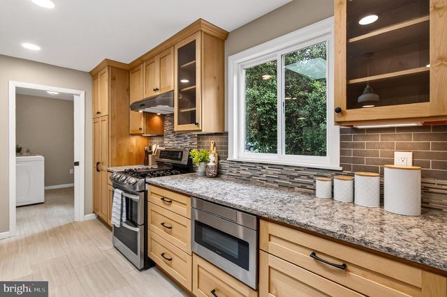 3478 MILDRED DR, Falls Church, VA 22042