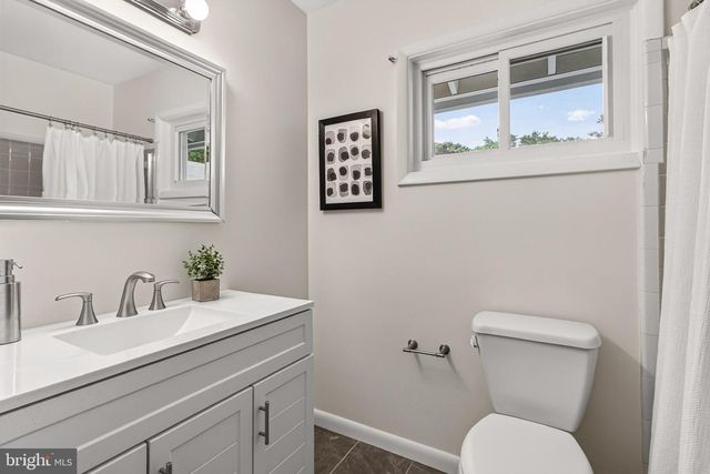 3478 MILDRED DR, Falls Church, VA 22042