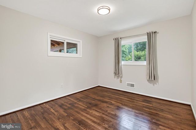 3478 MILDRED DR, Falls Church, VA 22042