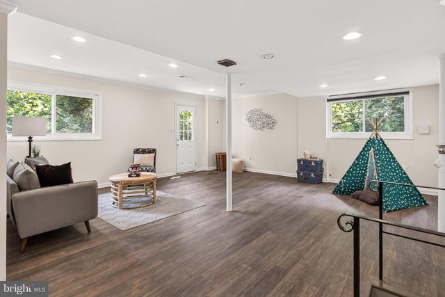 3478 MILDRED DR, Falls Church, VA 22042