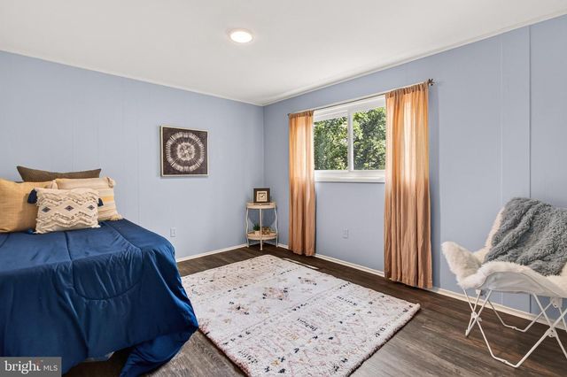 3478 MILDRED DR, Falls Church, VA 22042