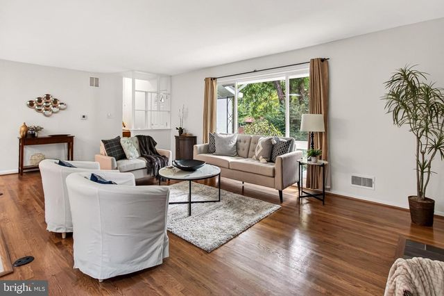 3478 MILDRED DR, Falls Church, VA 22042