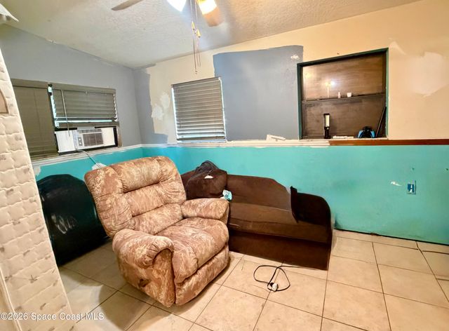 738 Lund Circle, Melbourne, FL 32901