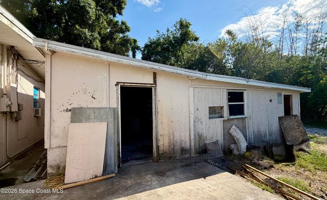 738 Lund Circle, Melbourne, FL 32901