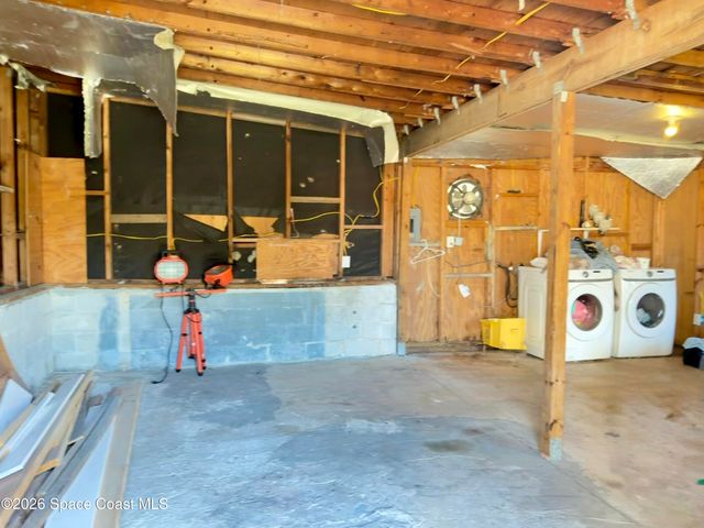 738 Lund Circle, Melbourne, FL 32901