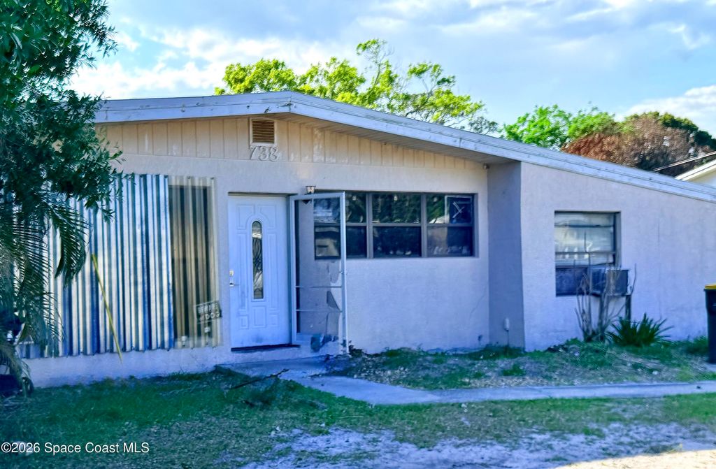 738 Lund Circle, Melbourne, FL 32901