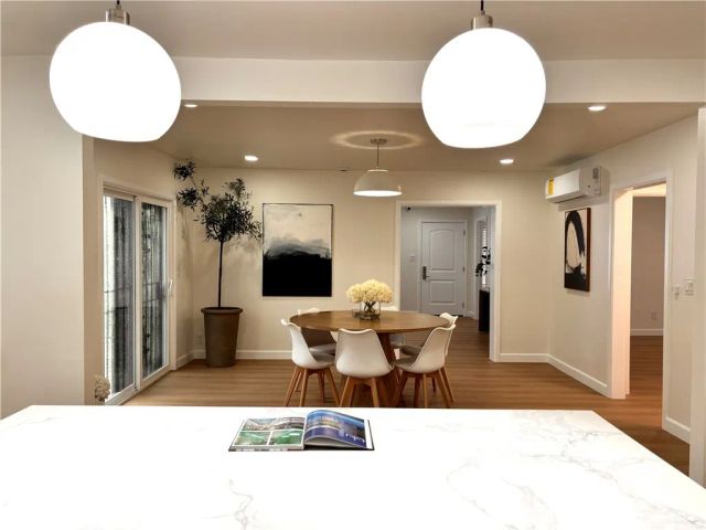 8758 S Hobart, Los Angeles, CA 90047