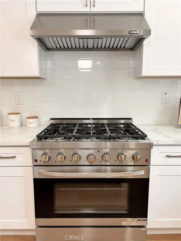 8758 S Hobart, Los Angeles, CA 90047