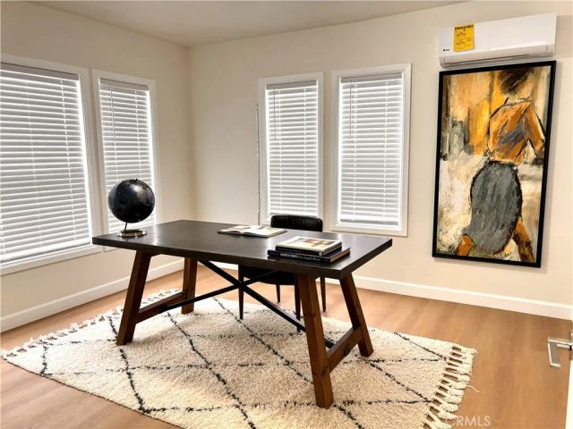 8758 S Hobart, Los Angeles, CA 90047