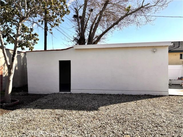 8758 S Hobart, Los Angeles, CA 90047