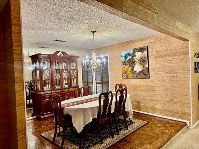 1205 Riverview Drive, Arlington, TX 76012