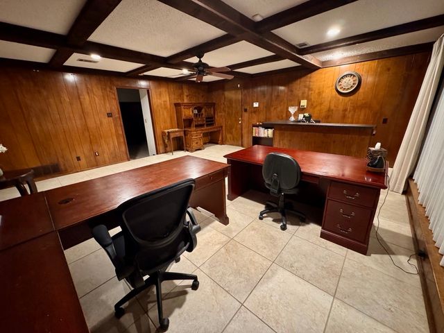 1205 Riverview Drive, Arlington, TX 76012