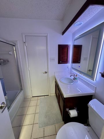 1205 Riverview Drive, Arlington, TX 76012