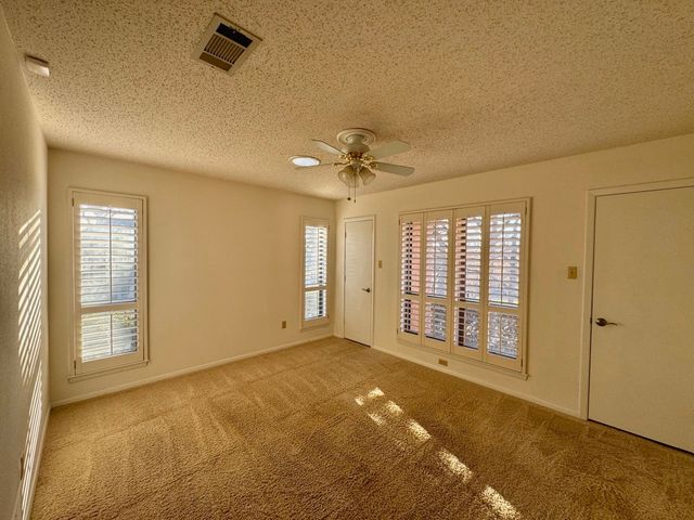 1205 Riverview Drive, Arlington, TX 76012