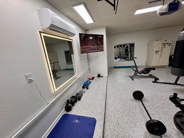 1205 Riverview Drive, Arlington, TX 76012