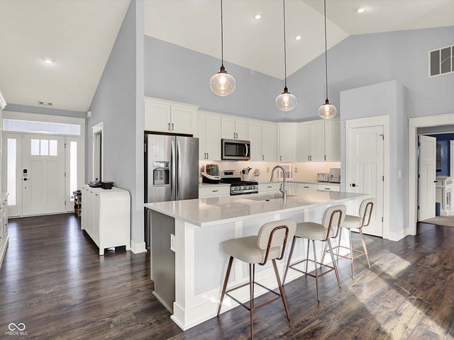 3707 W Denise Drive, Bloomington, IN 47404