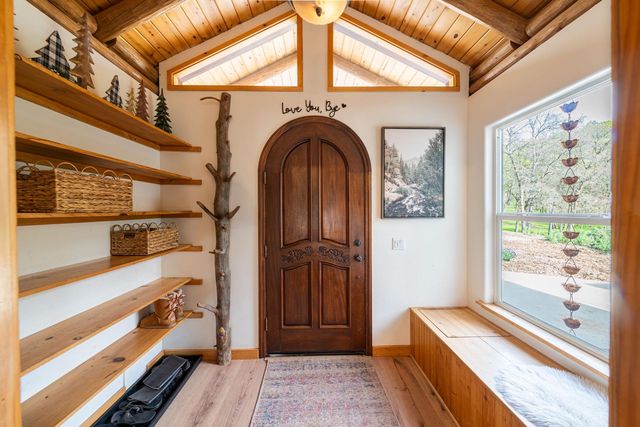 11383 Woodacre Rd, Grass Valley, CA 95949