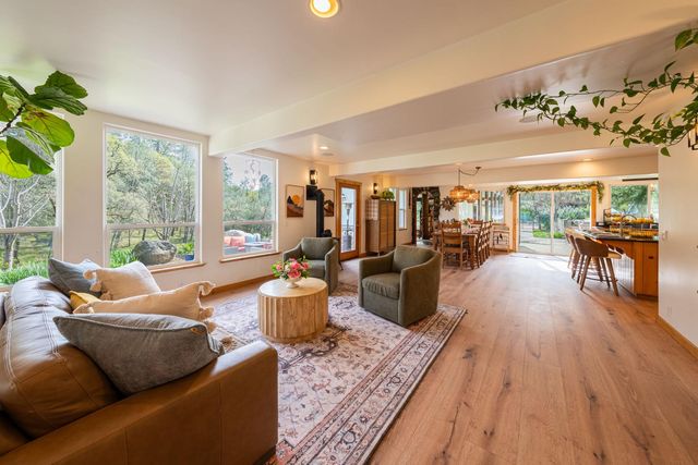 11383 Woodacre Rd, Grass Valley, CA 95949