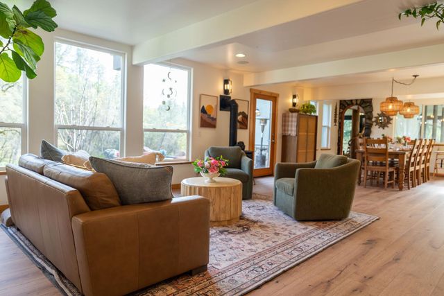 11383 Woodacre Rd, Grass Valley, CA 95949