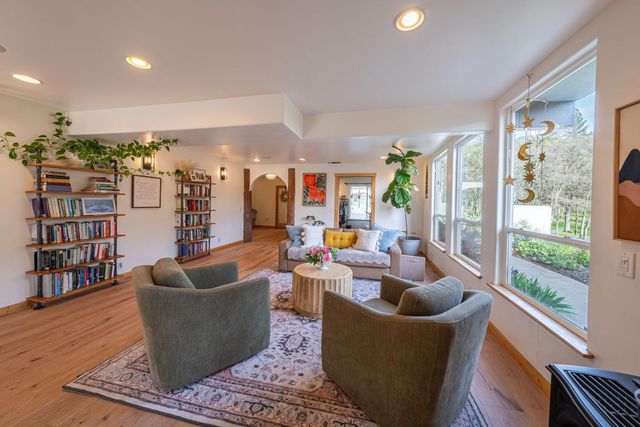 11383 Woodacre Rd, Grass Valley, CA 95949