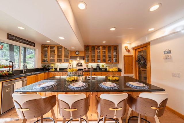 11383 Woodacre Rd, Grass Valley, CA 95949