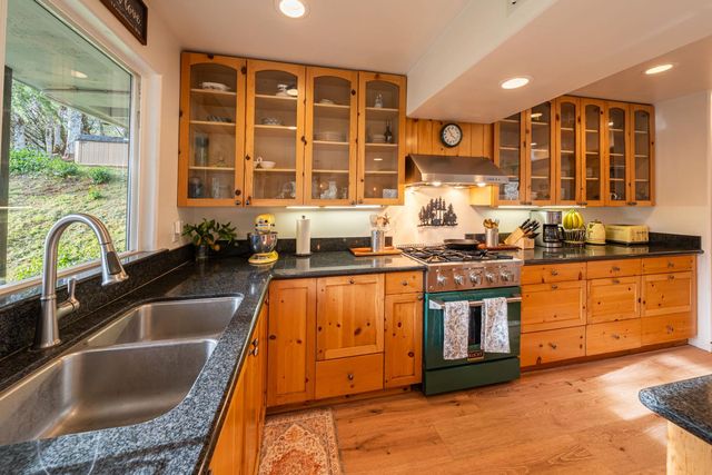 11383 Woodacre Rd, Grass Valley, CA 95949