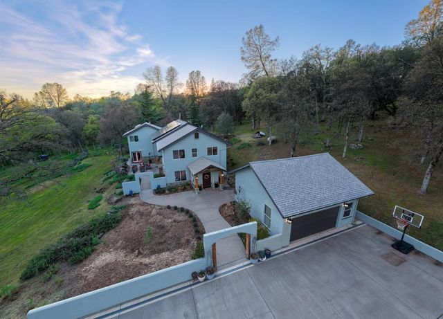 11383 Woodacre Rd, Grass Valley, CA 95949
