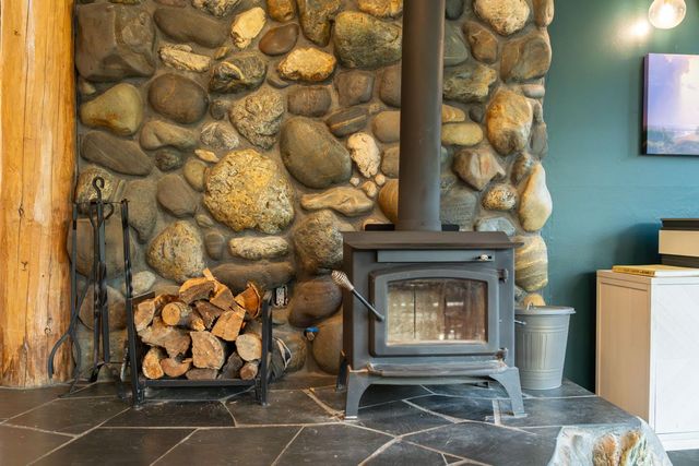 11383 Woodacre Rd, Grass Valley, CA 95949