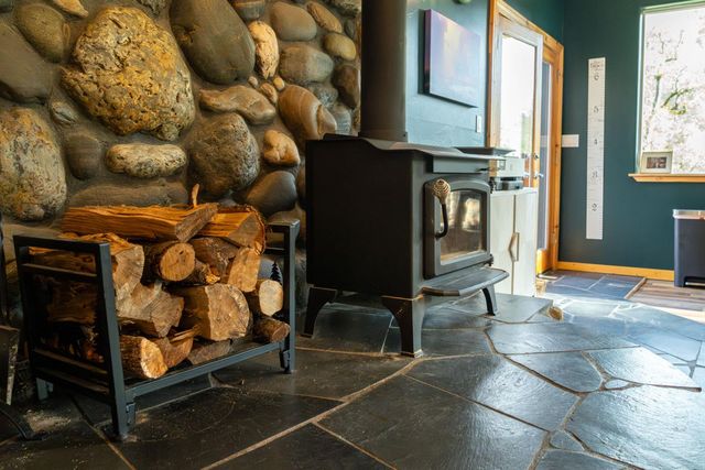 11383 Woodacre Rd, Grass Valley, CA 95949