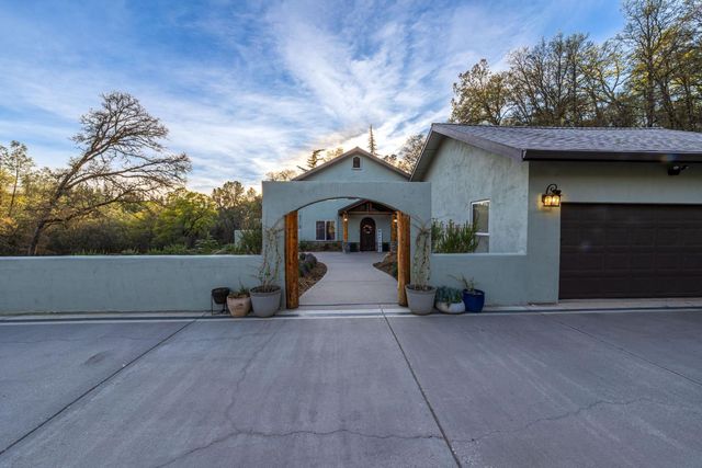 11383 Woodacre Rd, Grass Valley, CA 95949