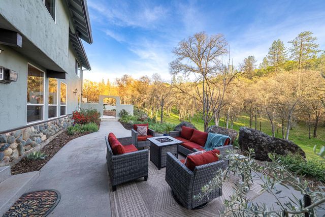 11383 Woodacre Rd, Grass Valley, CA 95949