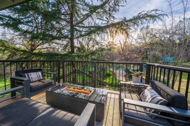 11383 Woodacre Rd, Grass Valley, CA 95949