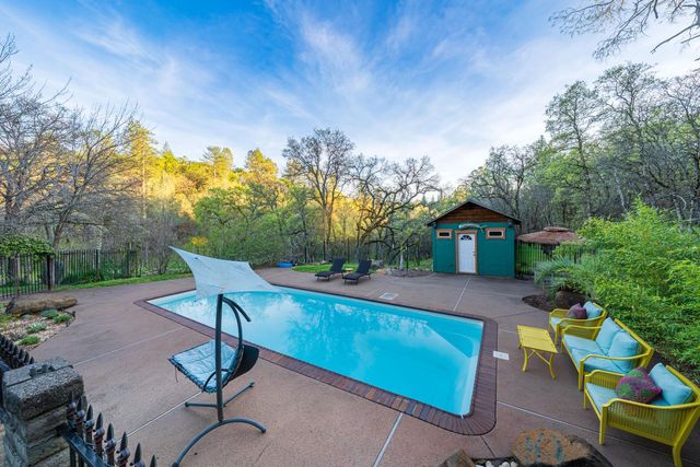 11383 Woodacre Rd, Grass Valley, CA 95949