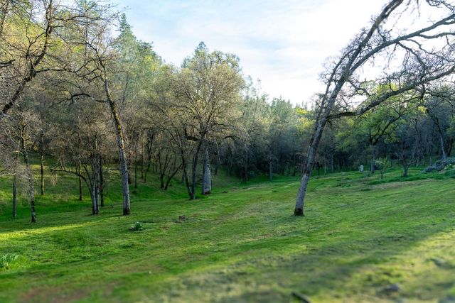 11383 Woodacre Rd, Grass Valley, CA 95949