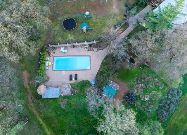 11383 Woodacre Rd, Grass Valley, CA 95949