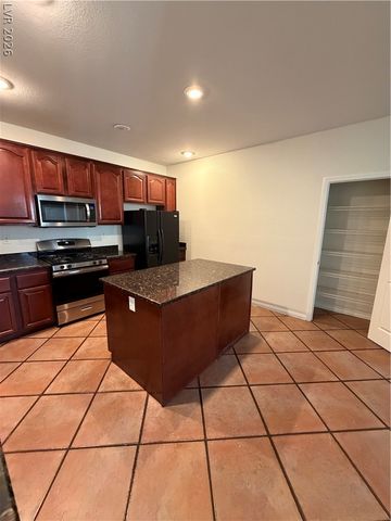 3441 Visionary Bay Avenue, North Las Vegas, NV 89081
