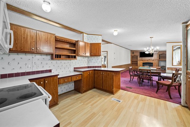 2499 W Leatherwood Rd, Cumberland Furnace, TN 37051