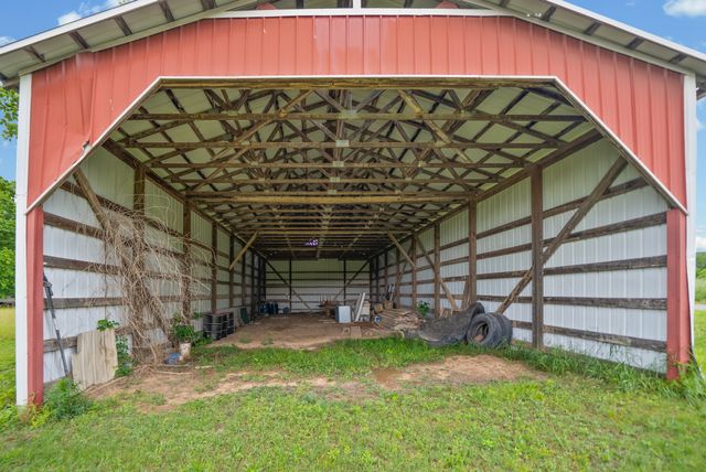 2499 W Leatherwood Rd, Cumberland Furnace, TN 37051