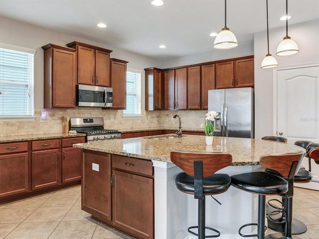 5409 FISHHAWK RIDGE DRIVE, Lithia, FL 33547