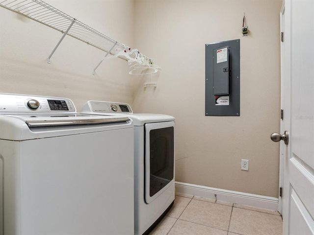 5409 FISHHAWK RIDGE DRIVE, Lithia, FL 33547