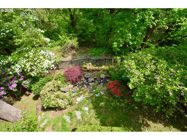 8994 Se HIGHGATE Dr, Happy Valley, OR 97086