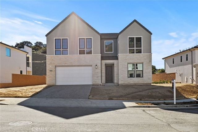 9514 N Andora Avenue, Chatsworth, CA 91311