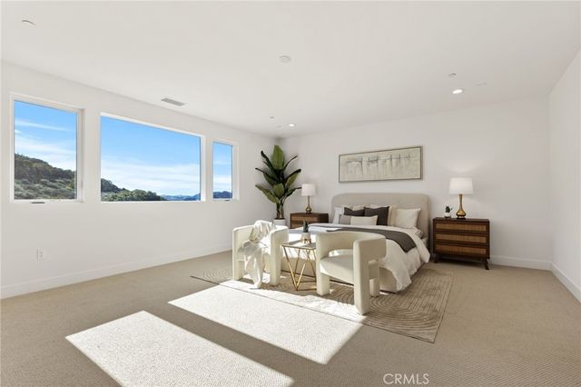 9514 N Andora Avenue, Chatsworth, CA 91311