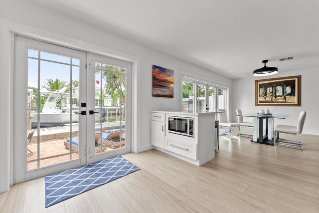 802 Andrews Avenue, Delray Beach, FL 33483